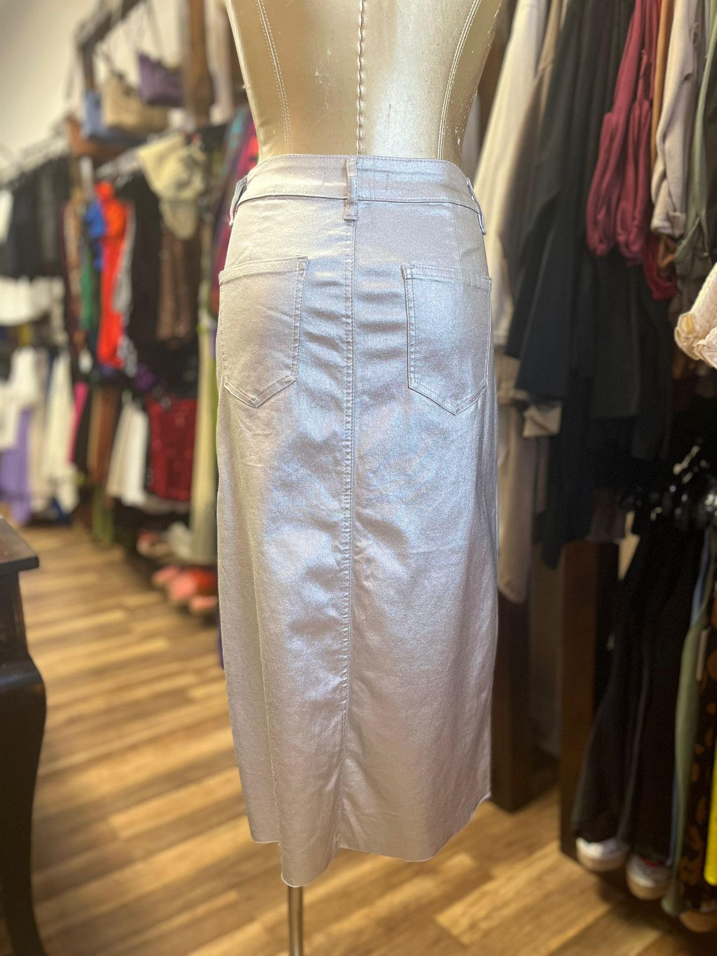 METAL FINISH SKIRT