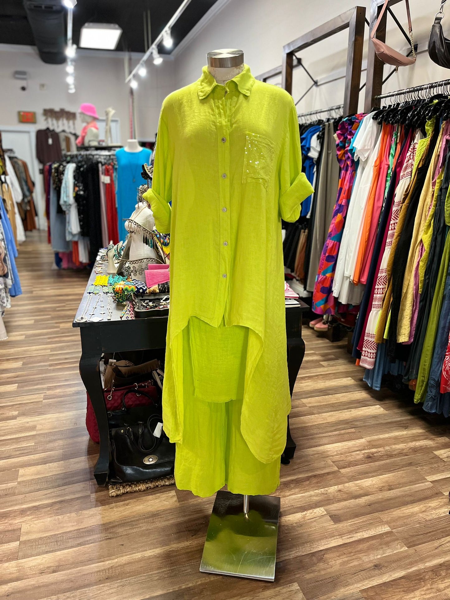 BUTTON DRESS