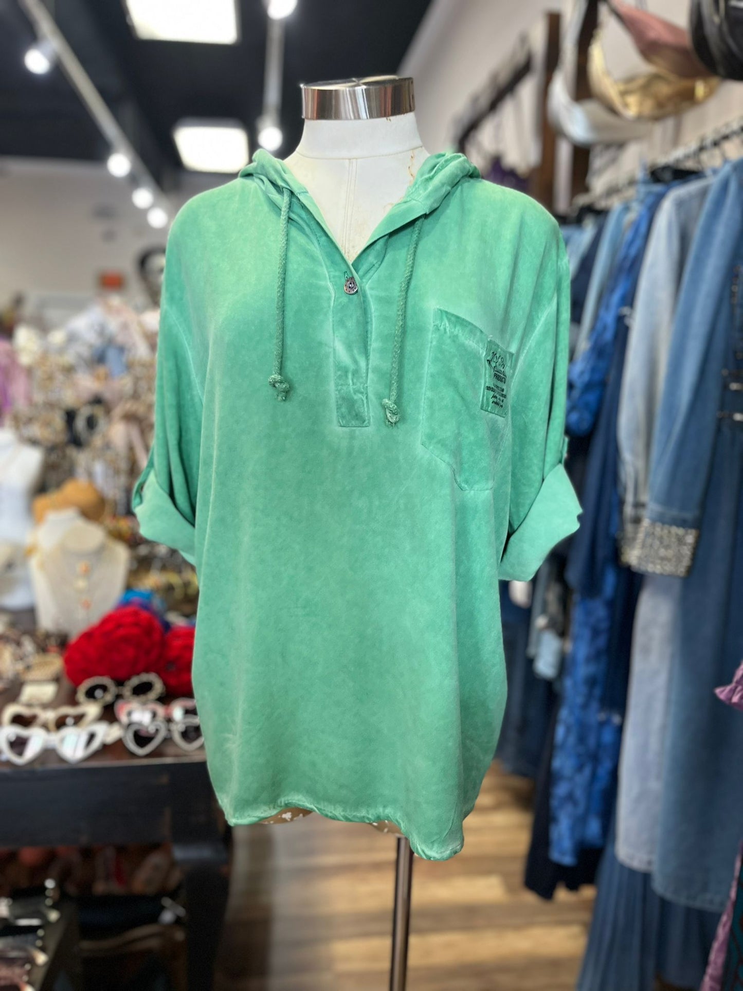 SHIRT WITH HOODIE