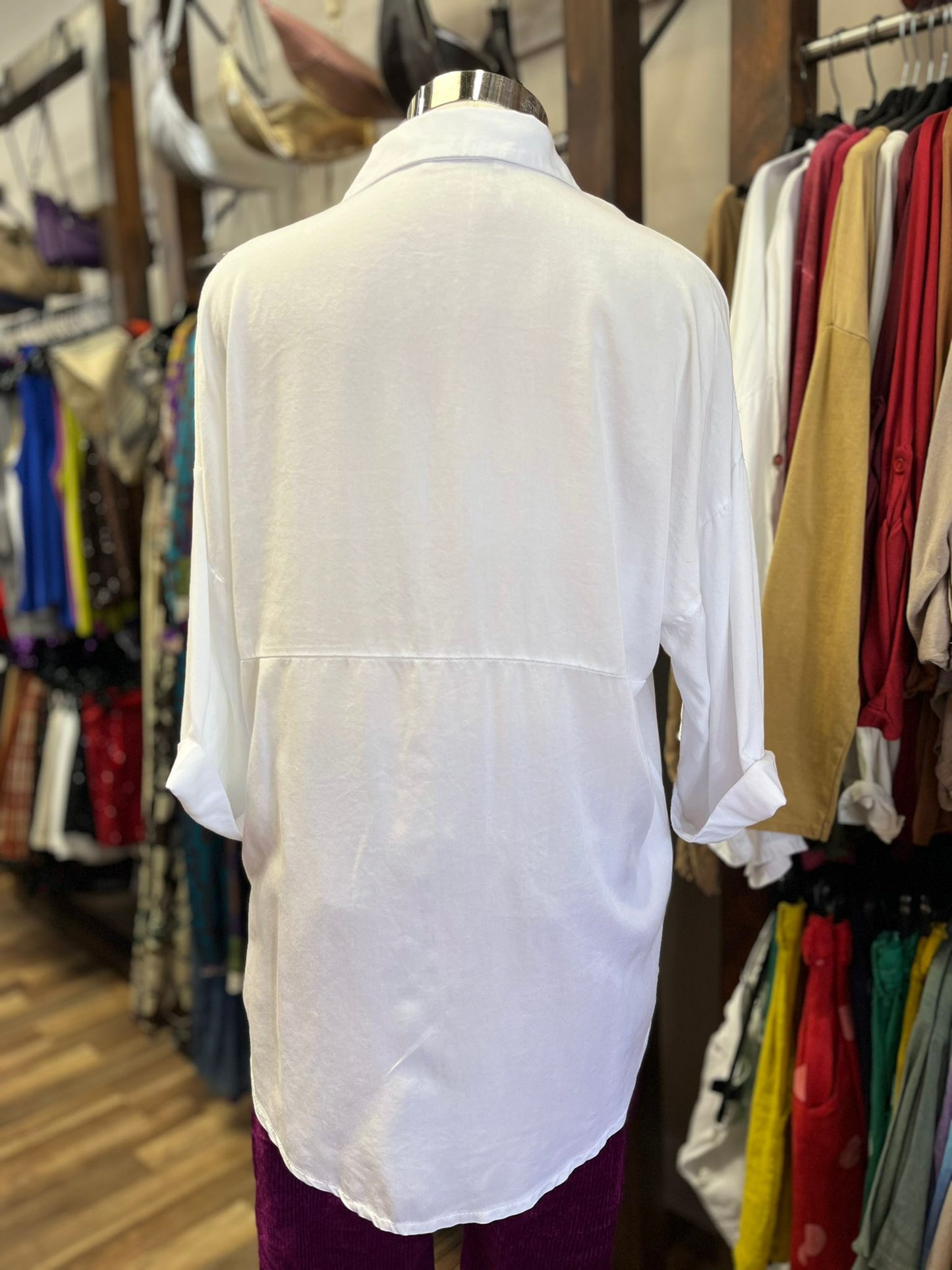 BUTTON SHIRT