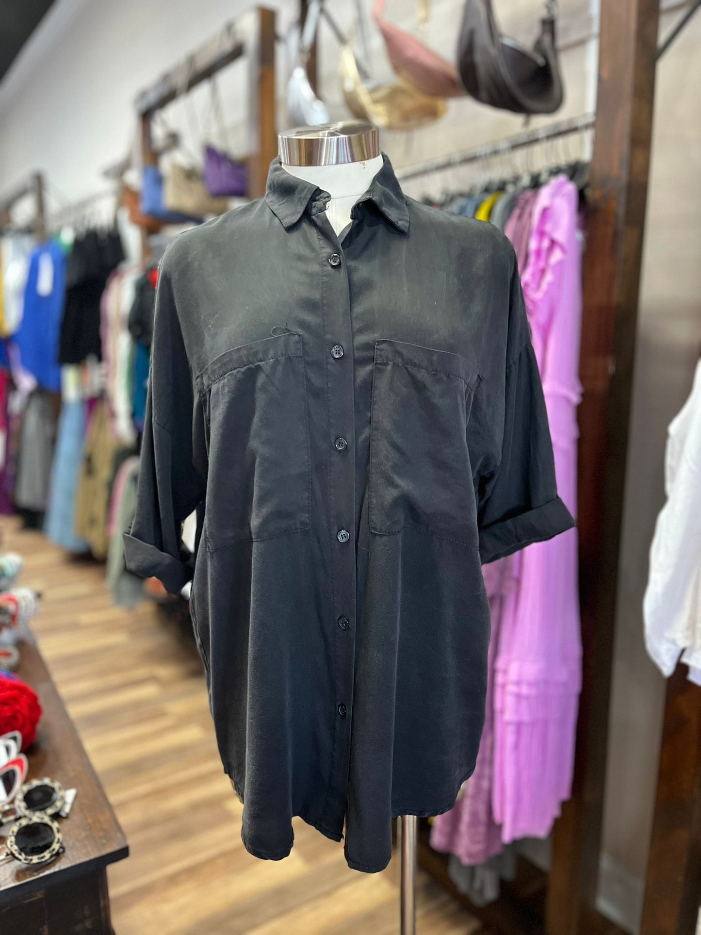 BUTTON SHIRT