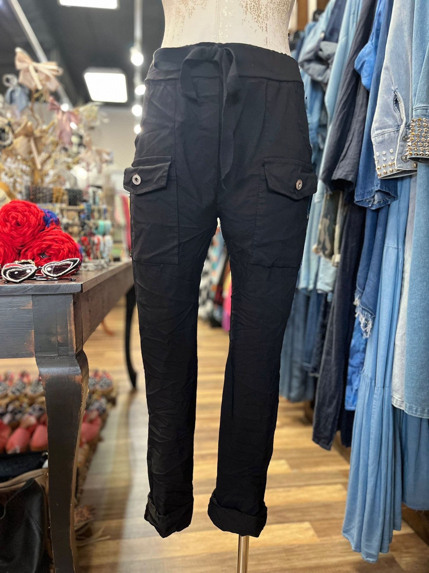 LASSO PANTS