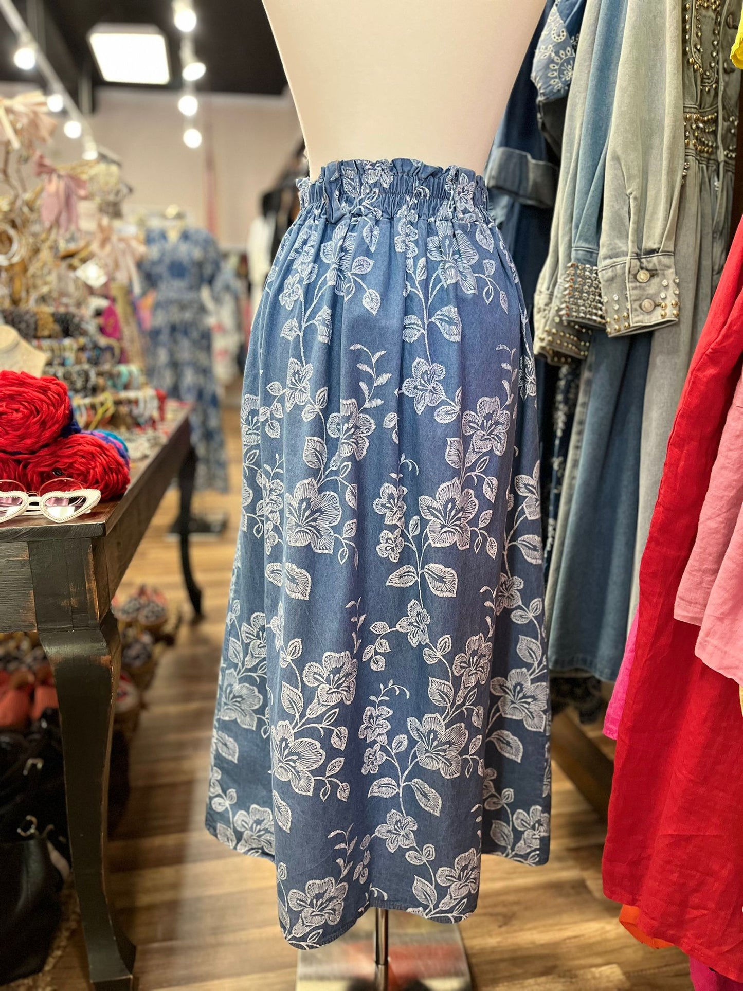 FLOWER PATTERN BLUE SKIRT