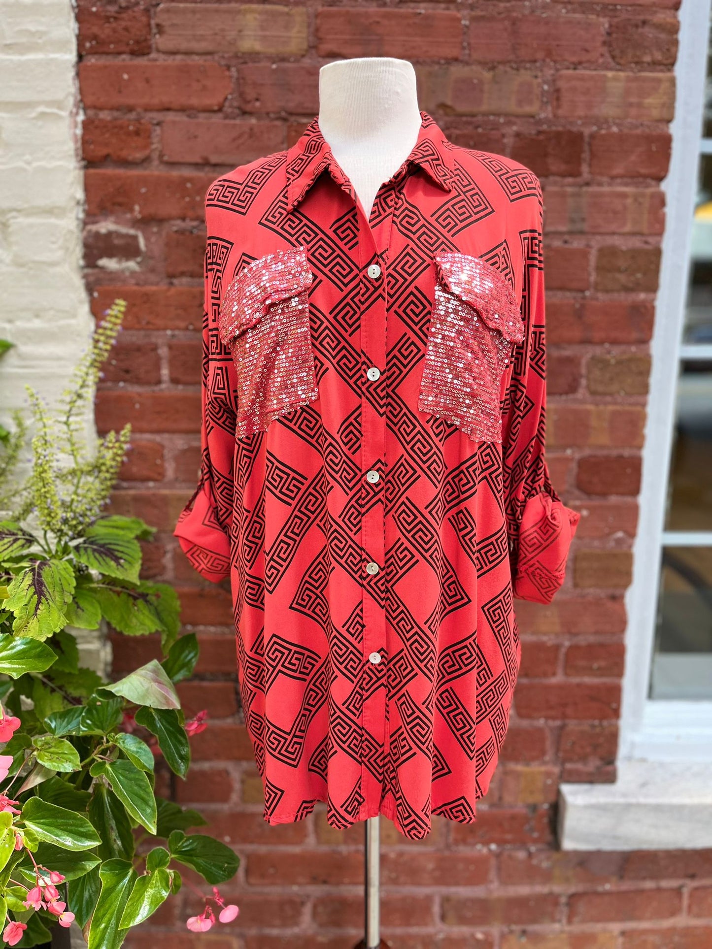 TWO POCKETS RED SHIRT
