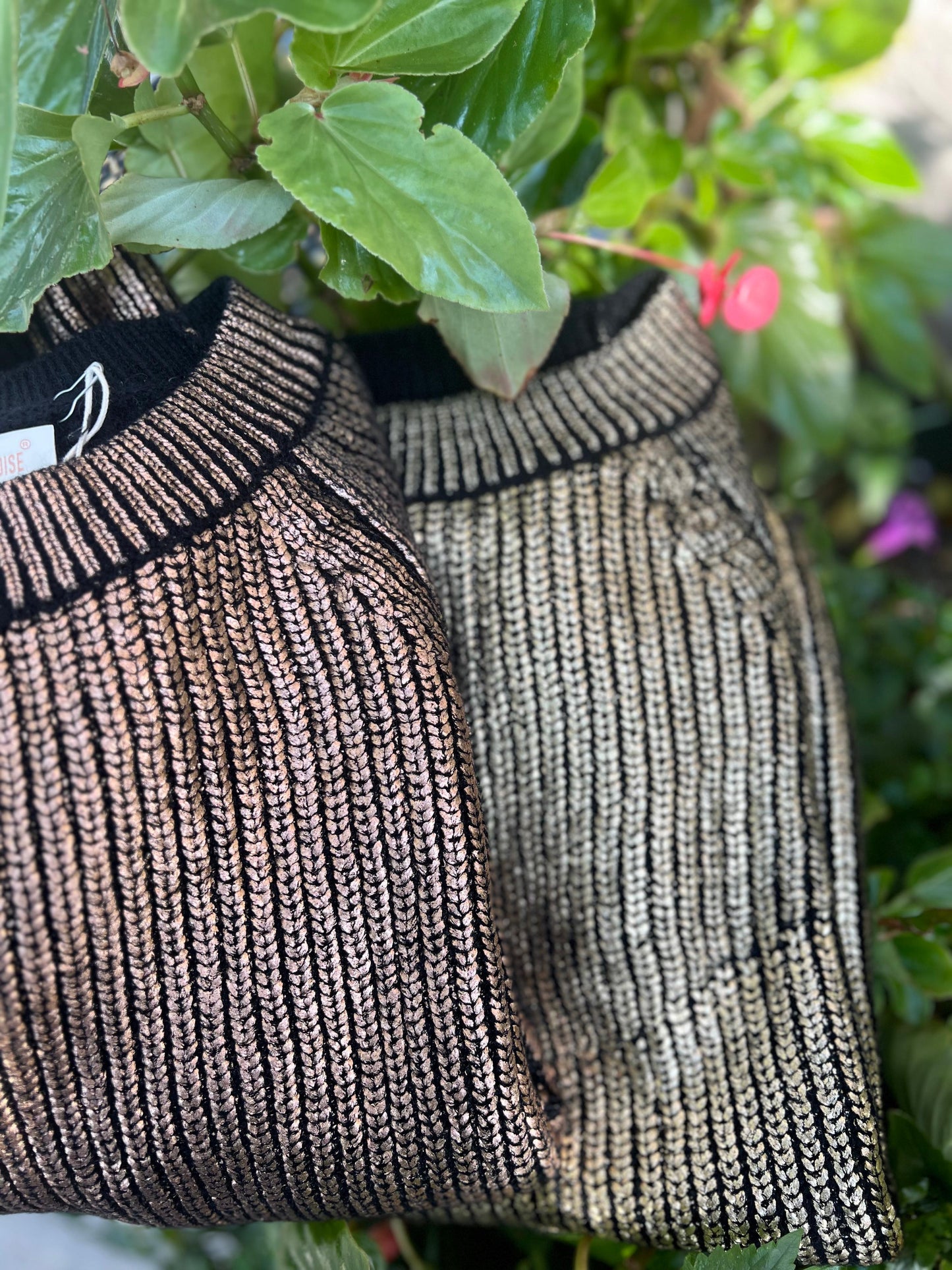 KNITTED SWEATER