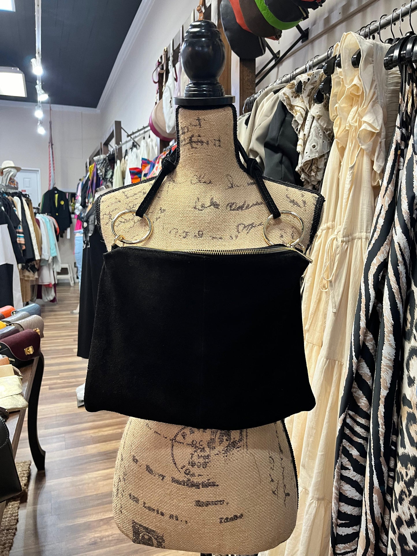 LEATHER PURSE
