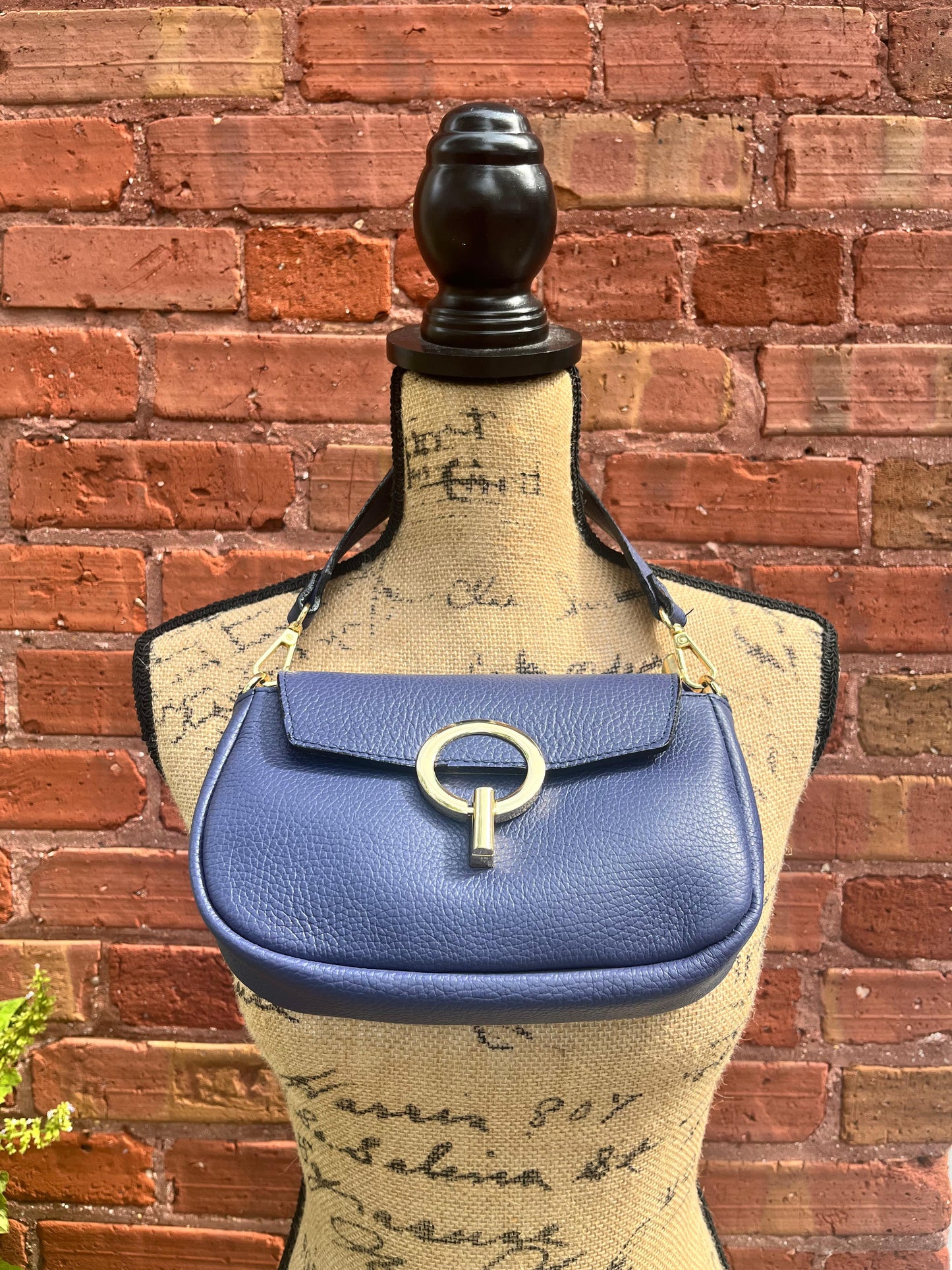 SMALL LEATHER PURSE