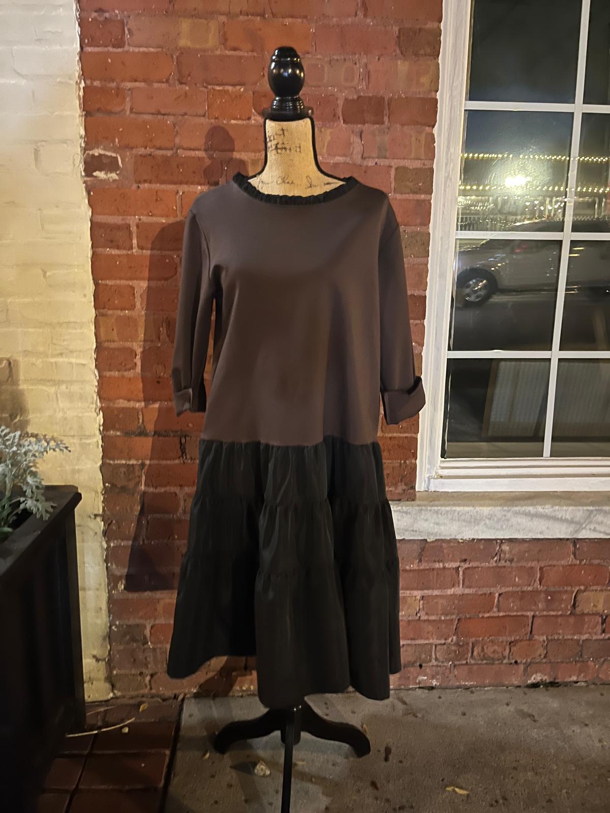 LONG DRESS WITH BLACK "SKIRT" AND POCKETS