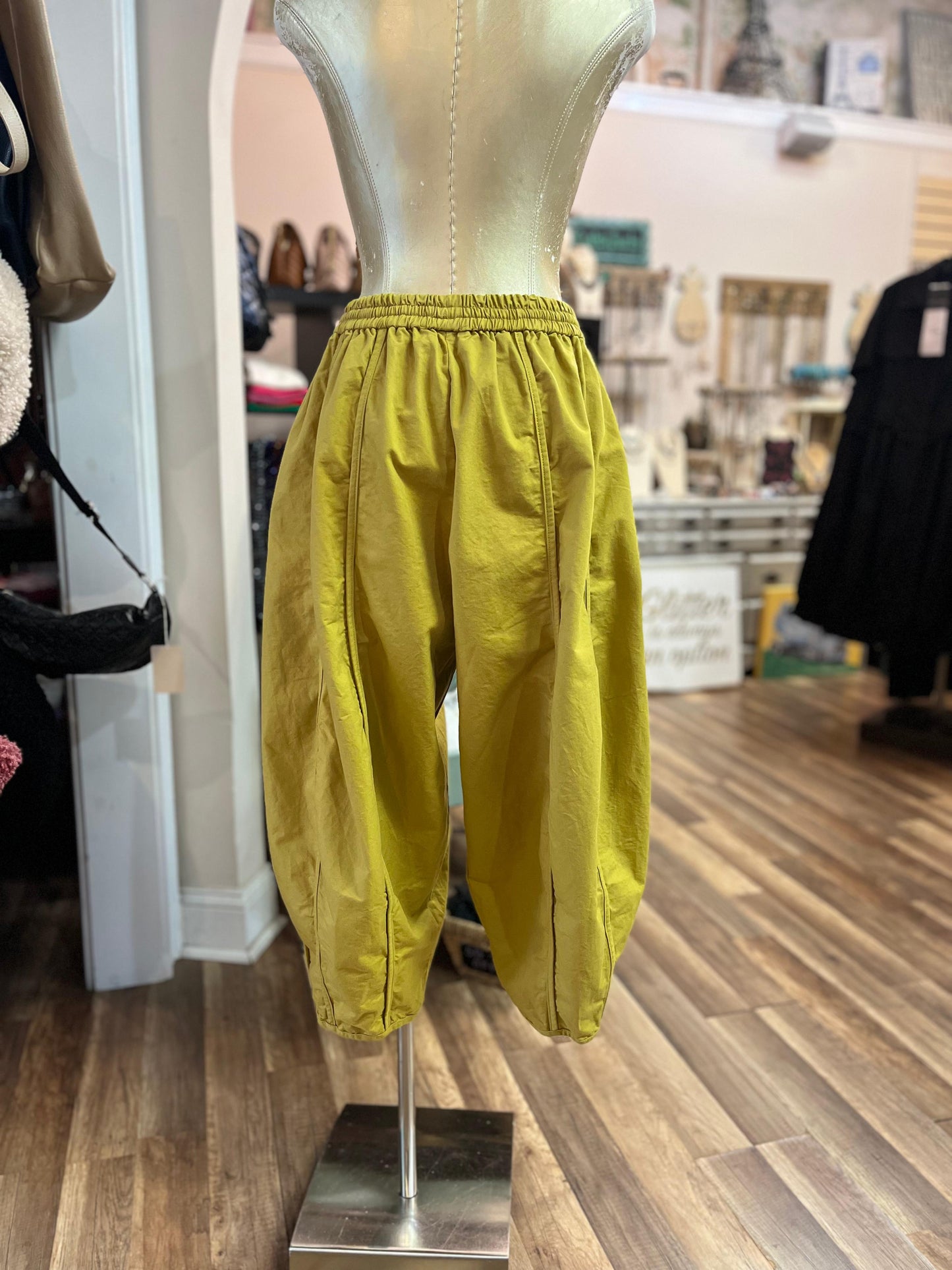 BAGGY PANTS