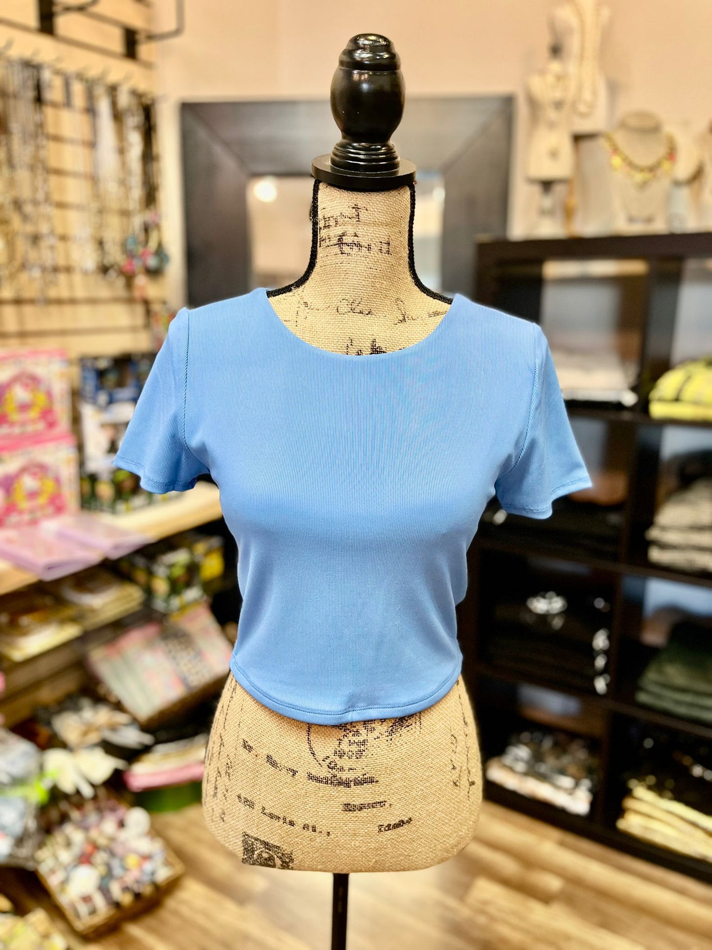 SHORT SLEEVE CROP TOP