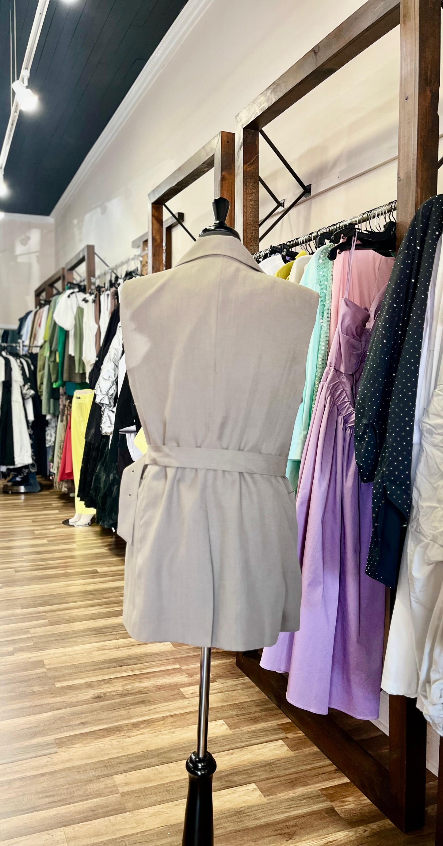 Sleeveless Blazer