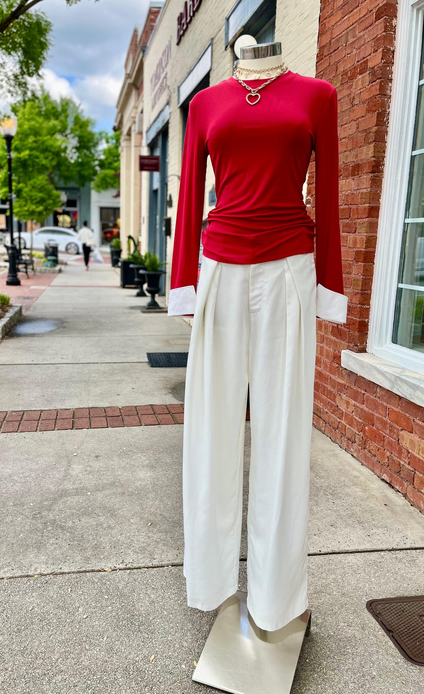 T-shirt with white sleeves and Cuffs