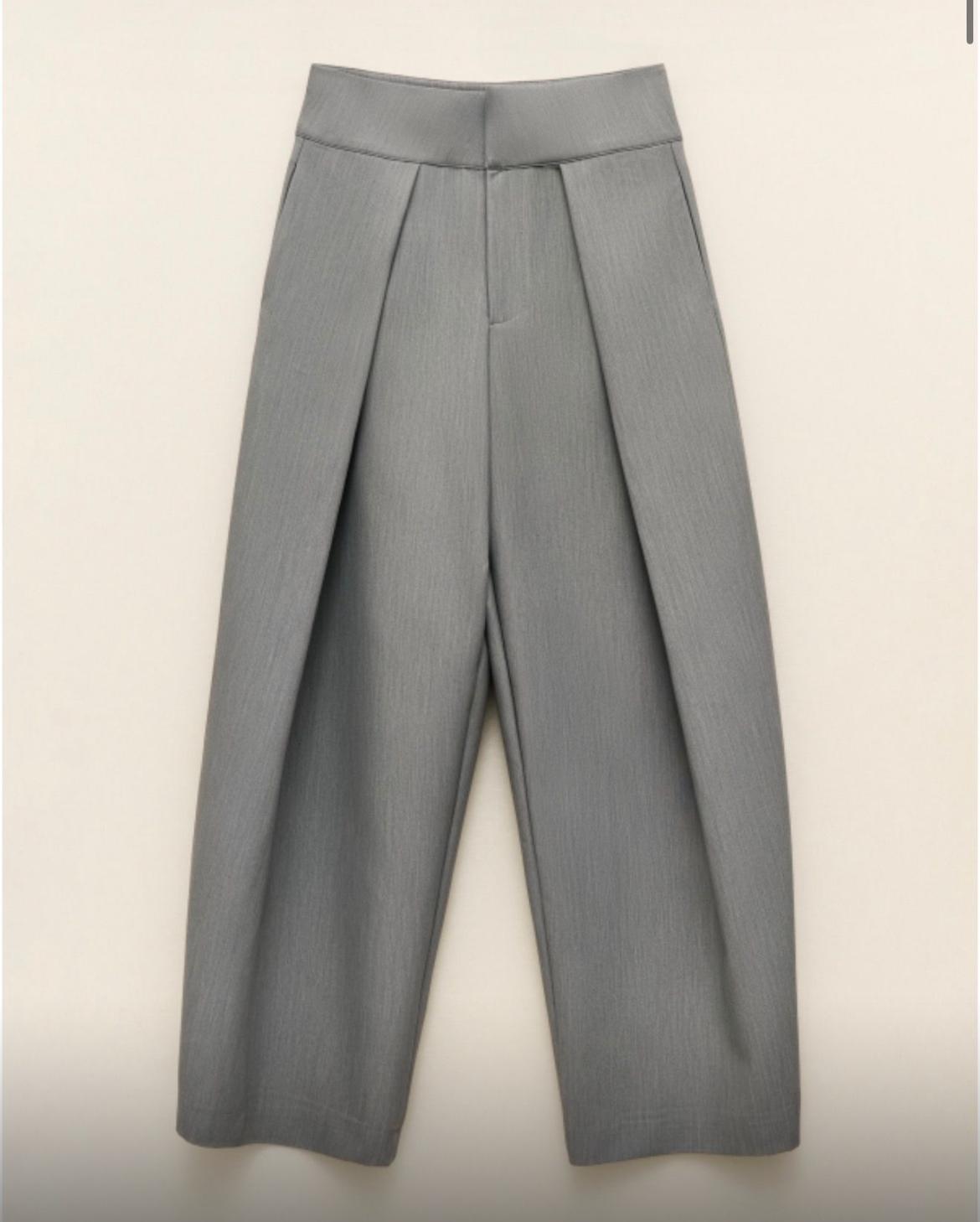 Pleated Wide-Leg Pant