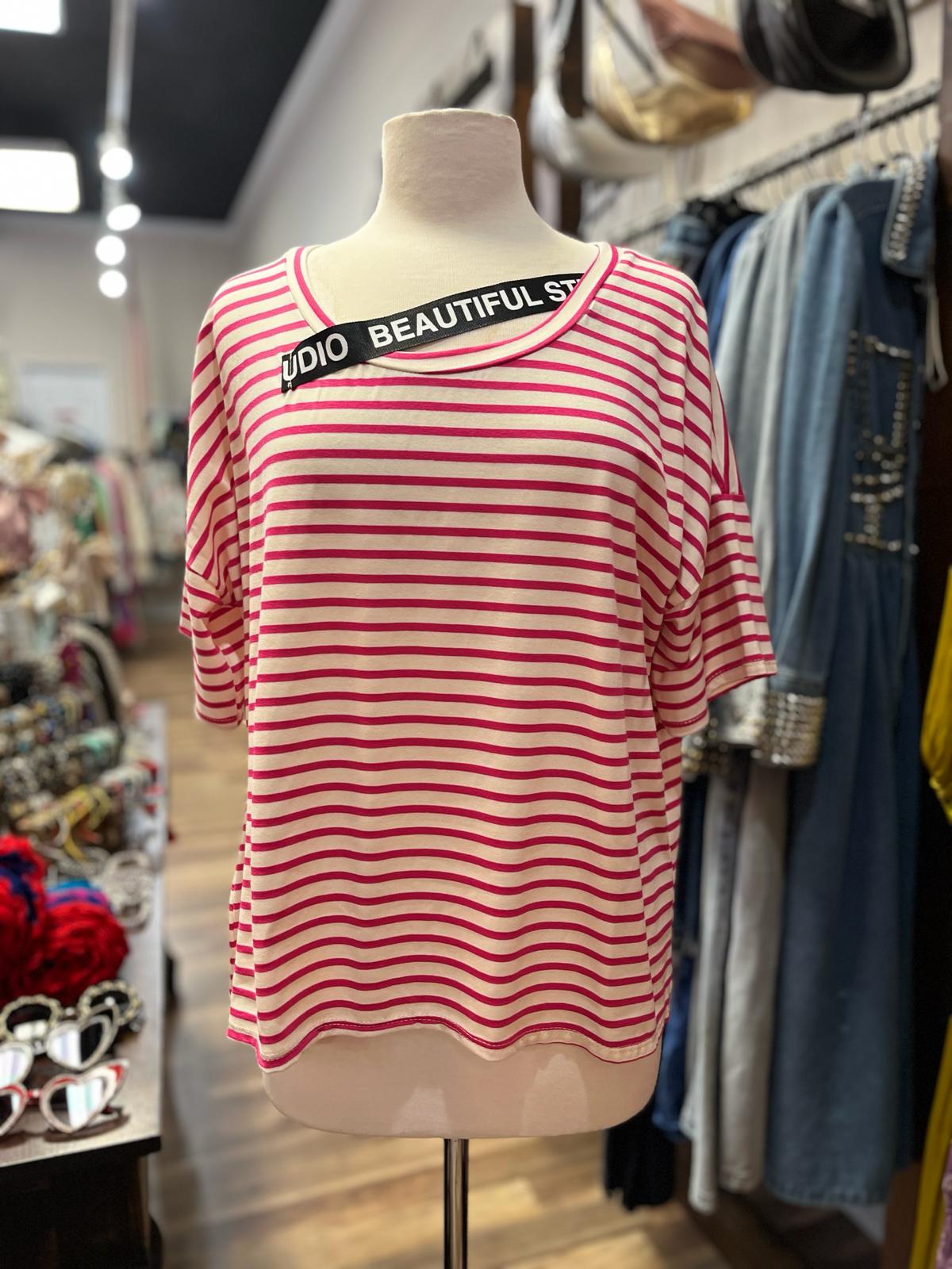 LINE PATTERN BLOUSE