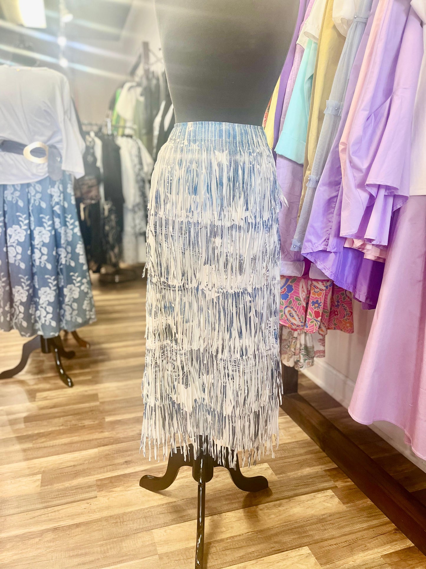 LAYERED FRINGE TIERED SKIRT