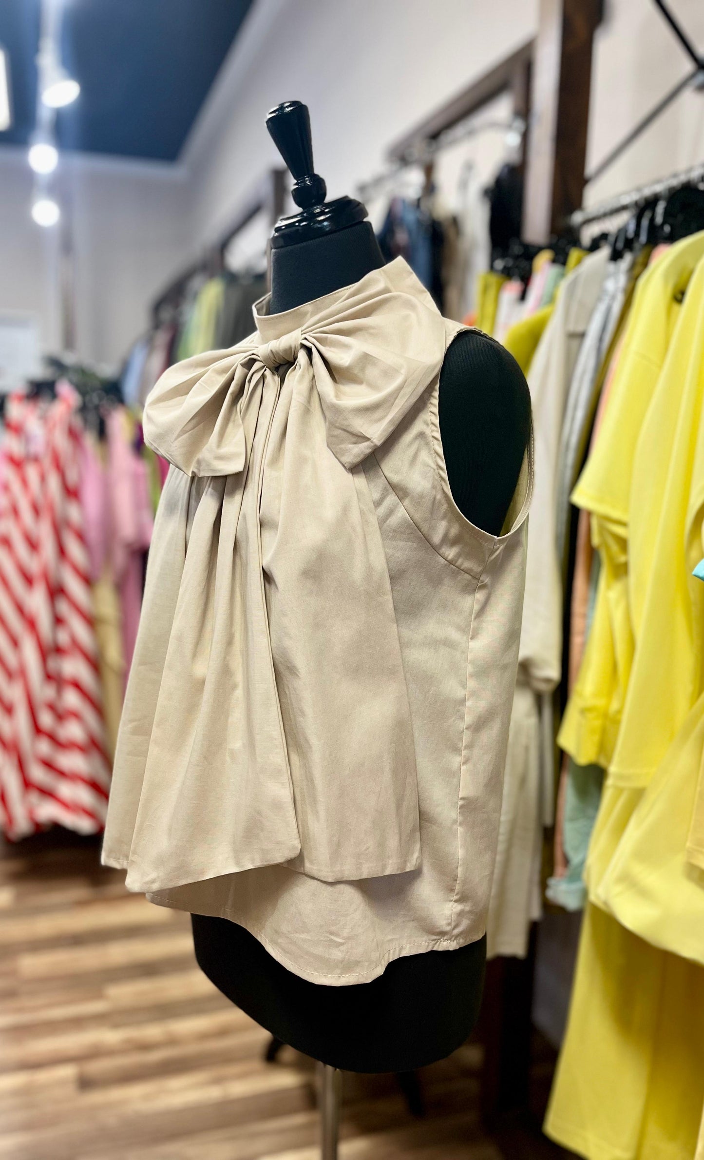 Sleeveless Blouse with 3D Bow