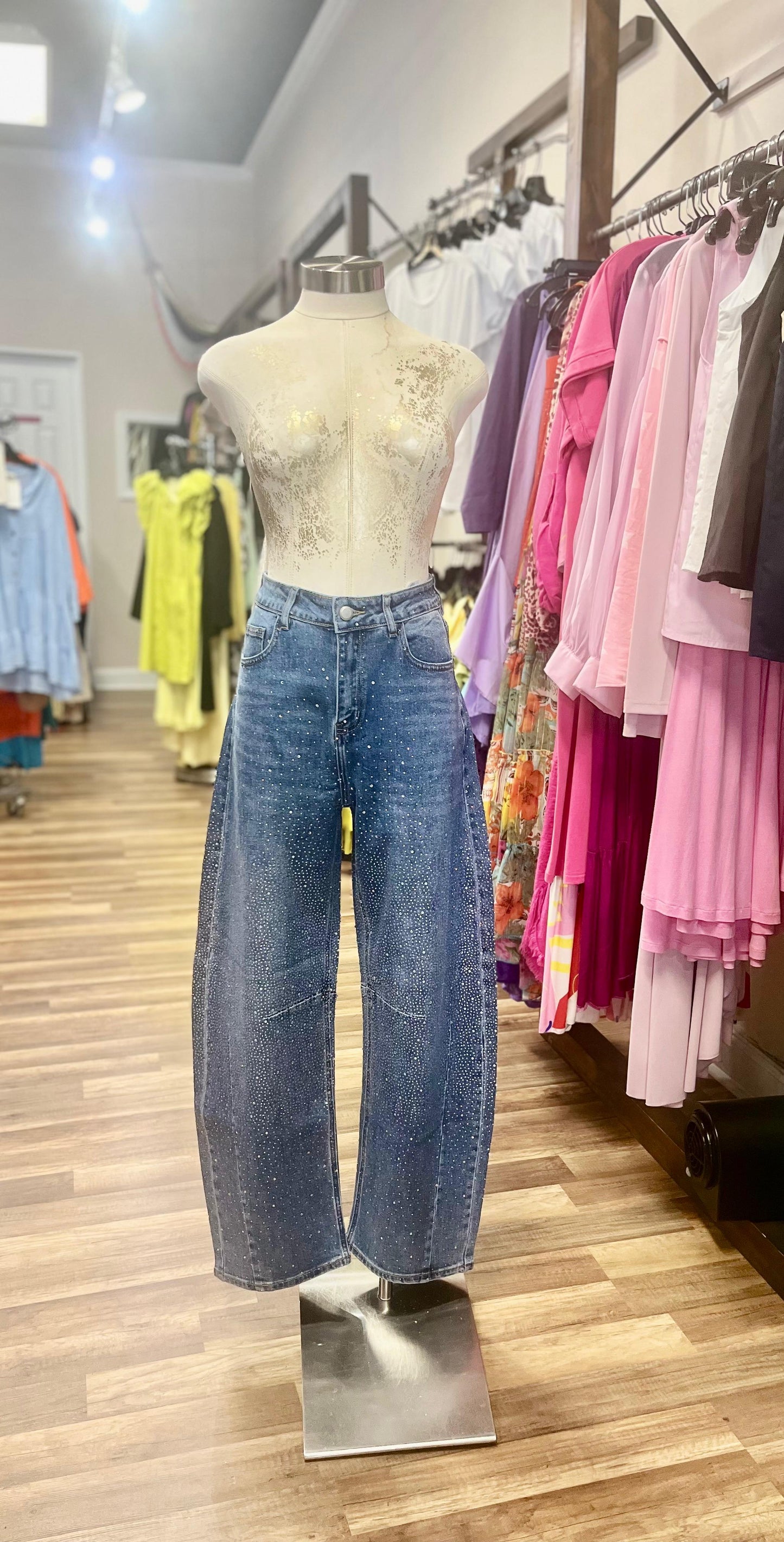 High-waisted pants with Rhinestones