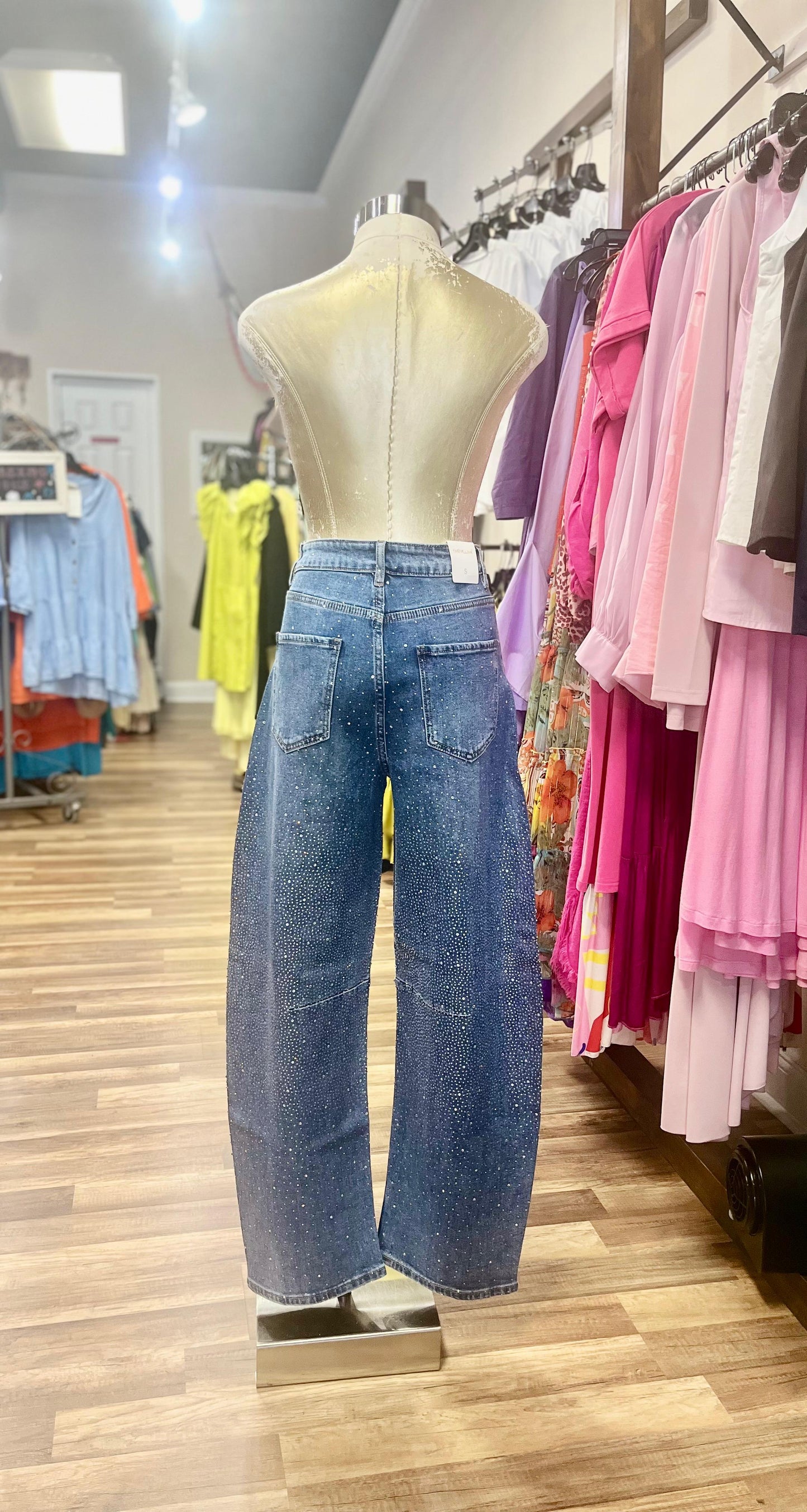 High-waisted pants with Rhinestones