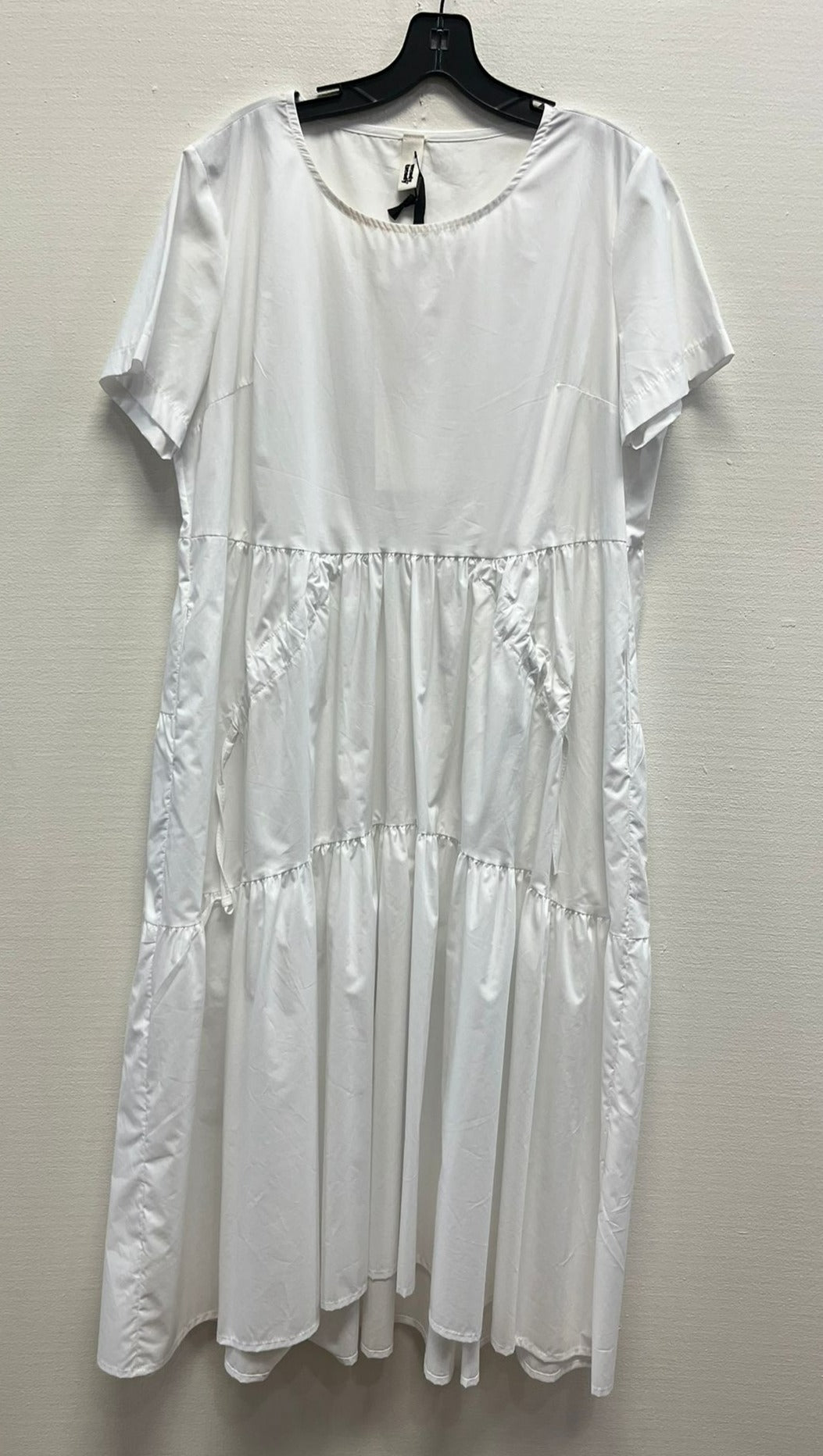 BEAUTIFUL DRESS