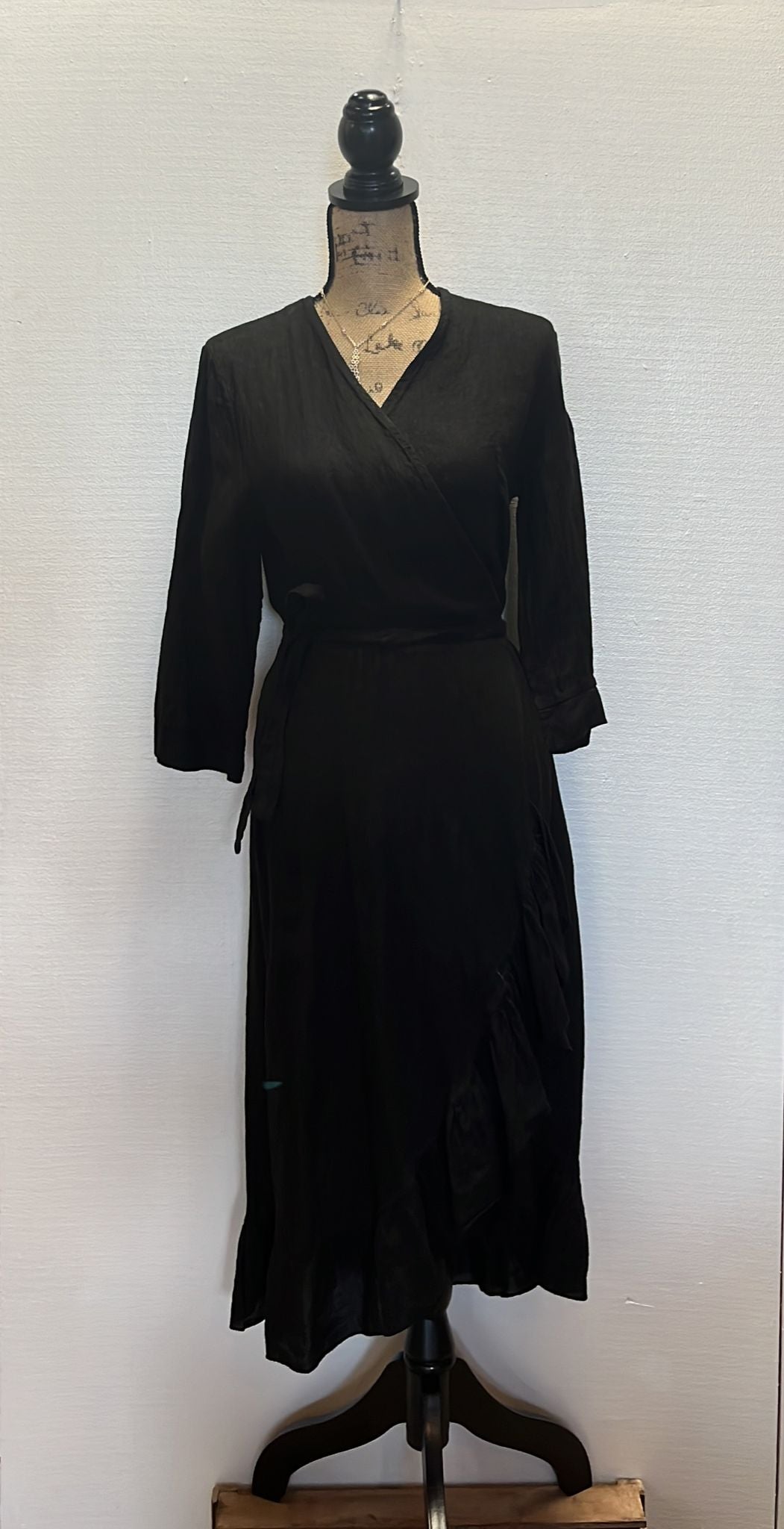 V CUT DRESS