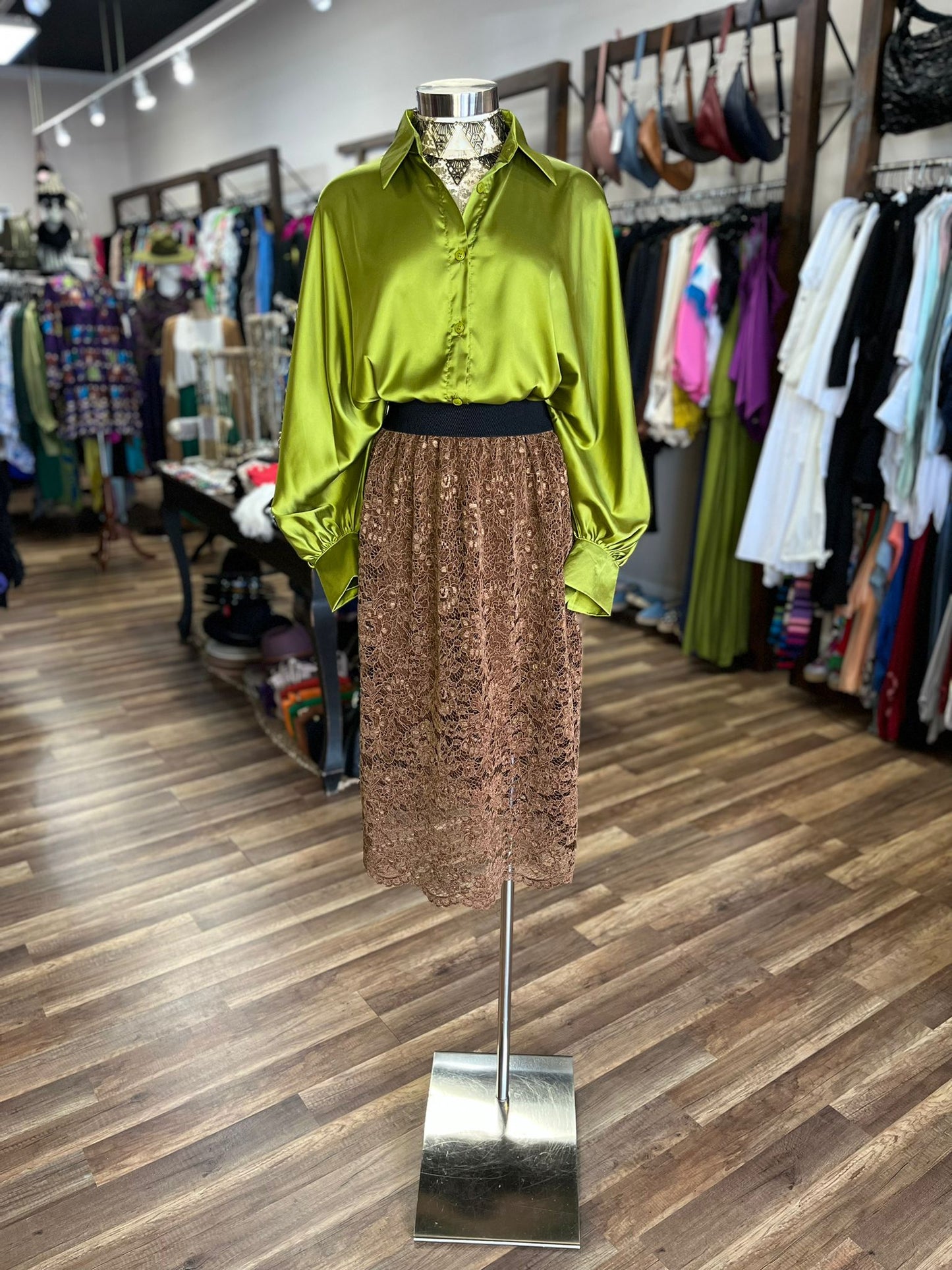 BROWN FLOWER LACE SKIRT