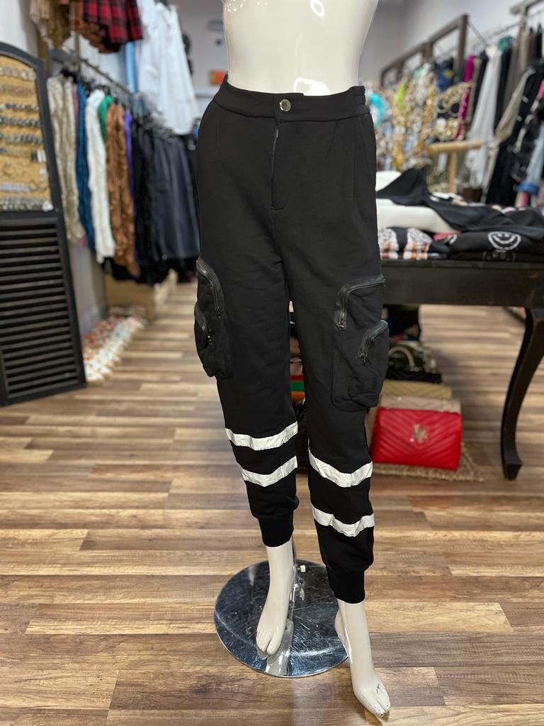 BLACK PANTS WITH WHITE STRIPES