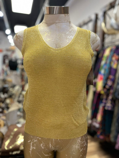 SLEEVELESS TOP