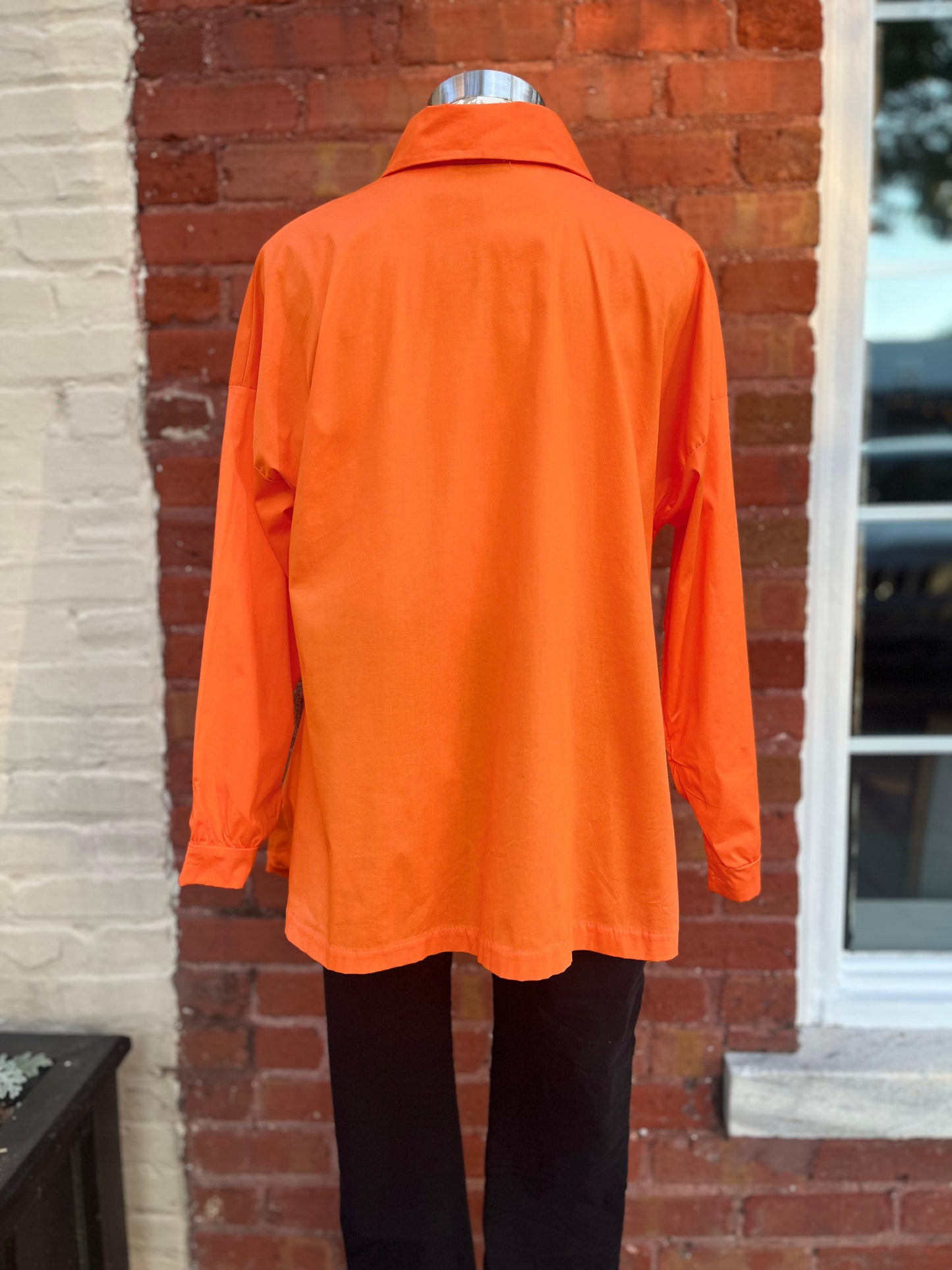 LONG ORANGE SHIRT