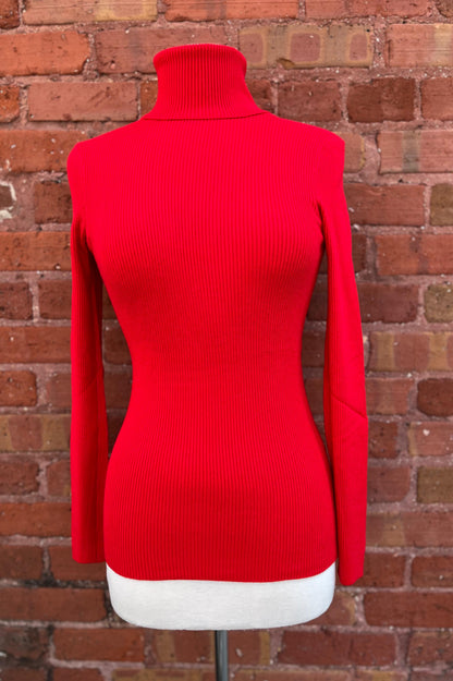 LONG SLEEVE TURTLE NECK SWEATER