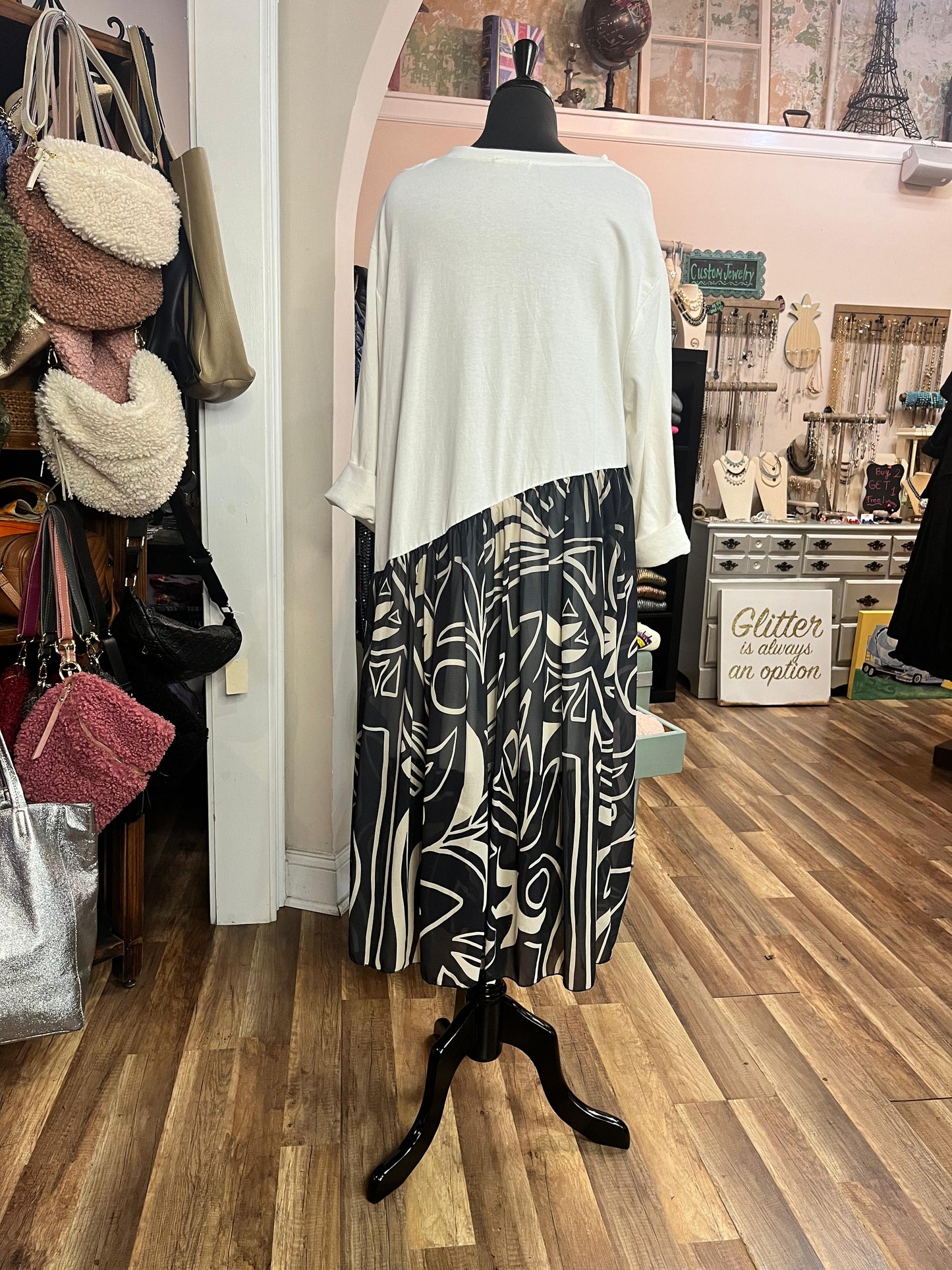 LONG DRESS WITH BLACK AND BEIGE SKIRT