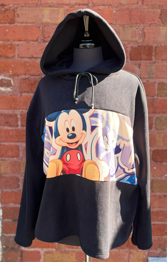 BIG "DISNEY" SWEATER