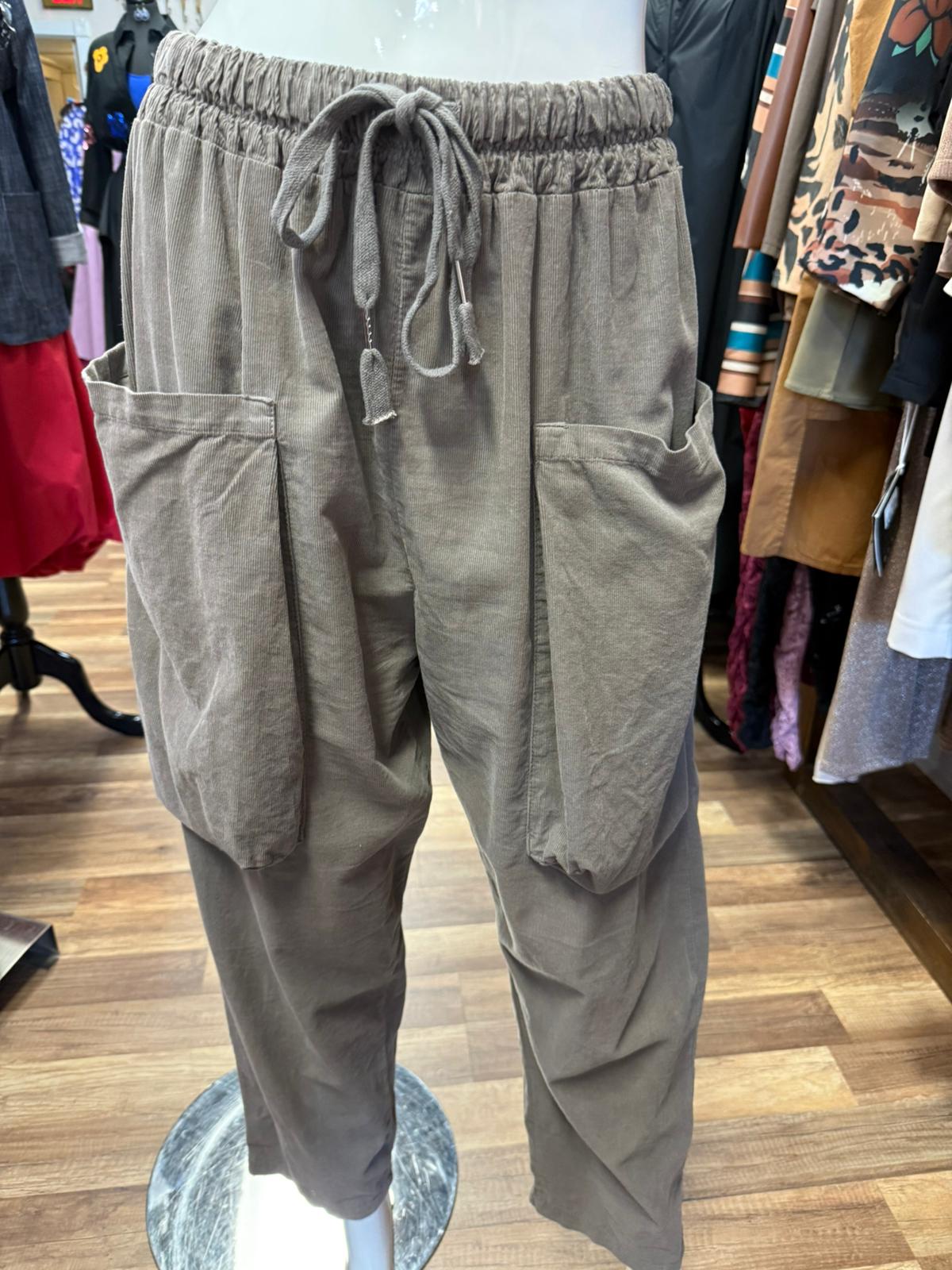 COTTON PANTS WITH POCKETS