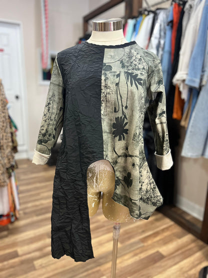 BLOUSE GREEN AND BLACK CRINKLE