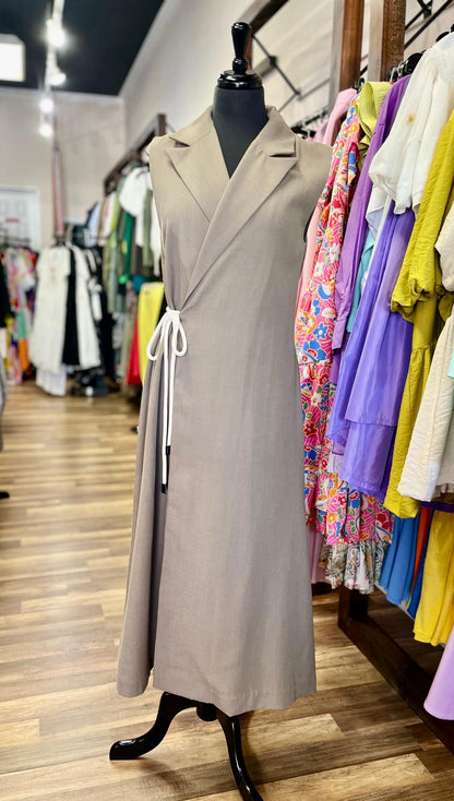 Sleevelees Blazer Dress