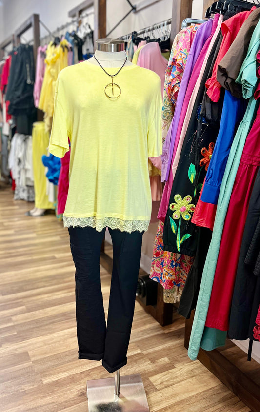 Yellow T-shirt with lace