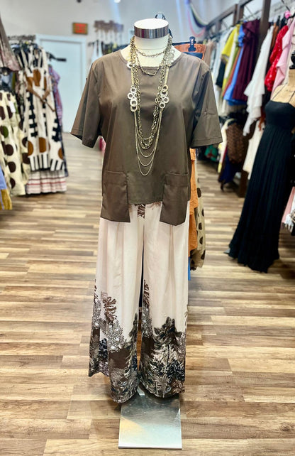 Wide-Leg Tropical Print Pant