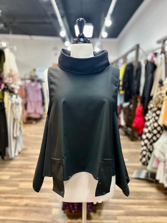 Front Pockets Top