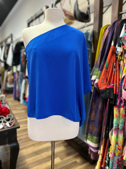 SOLID OND SHOULDER SLEEVE TOP