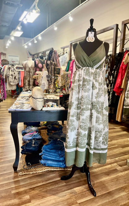 V-neck Empire Waist Maxi Dress
