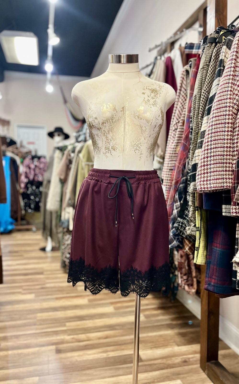 Lace-Trim Drawstring short