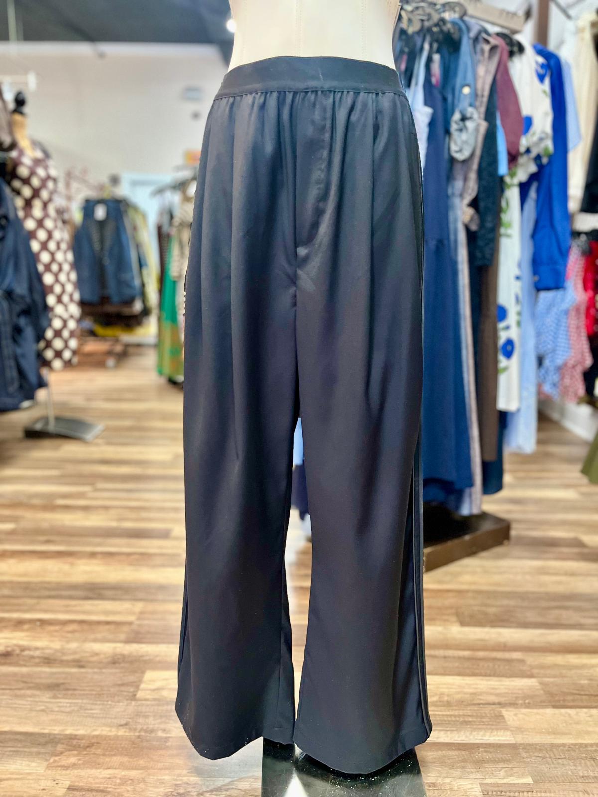 Wide-Leg Pants Side Pocket