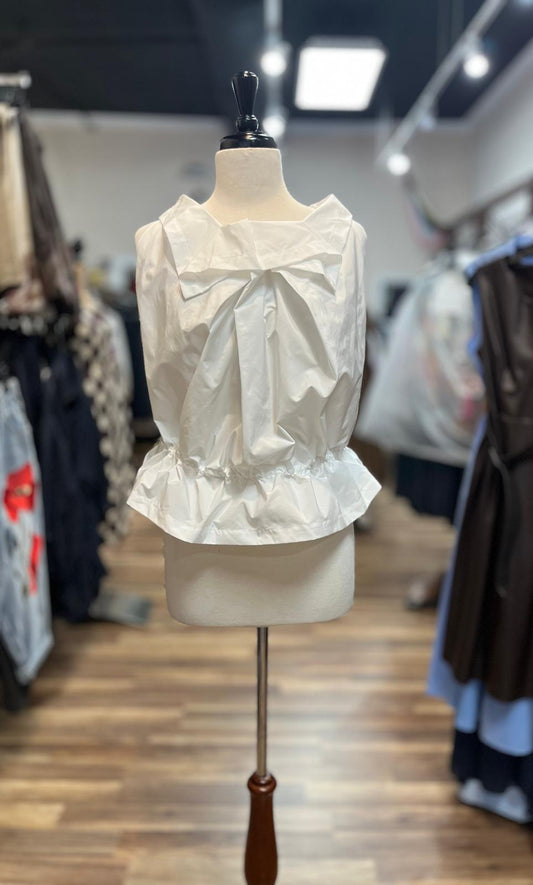 Sleeveless Top Gathered